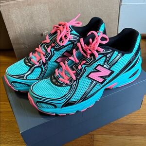 New Balance Teal and Pink Athletic Shoes
